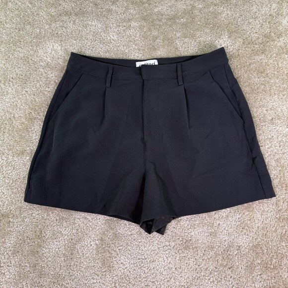 Edited By Remi Bader Pants - Edited by Remi Bader Trouser Shorts Size 8 High-Rise Black 32x3 NWT E835